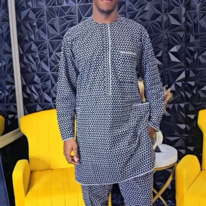 Black and White African Men's 2 Piece Polished Lace Kaftan - Image 2