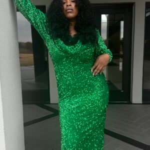 Green Velvet Women's Evening/Party Dress - Image 4